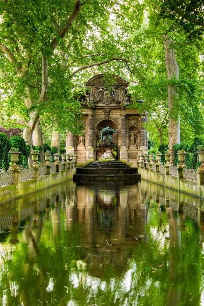 The Medici Fountain, Paris, France — Stock Photo, Image