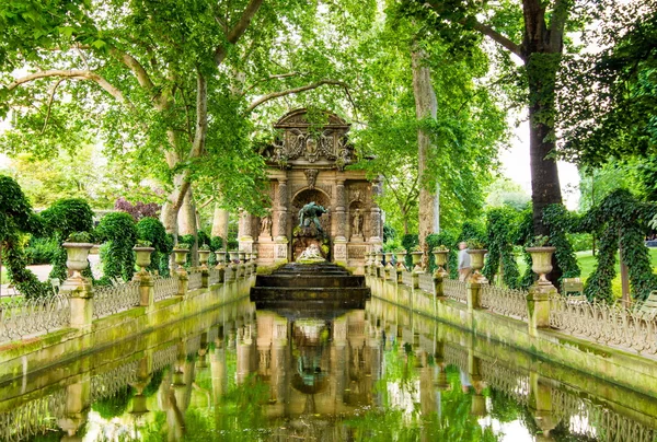 Der medici-brunnen, paris, frankreich Stockbild