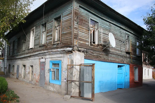 Houten gebouw in samara, Rusland — Stockfoto