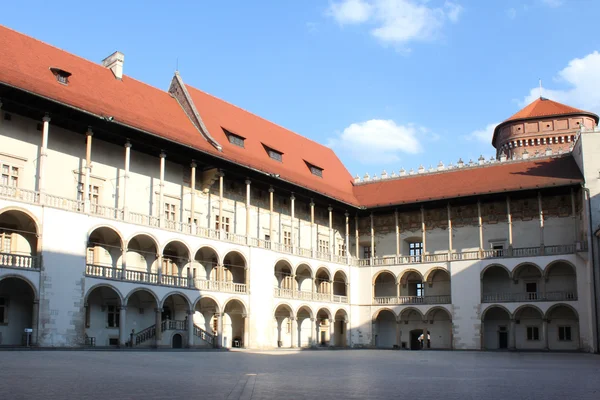 Courtyard surrounded by galleries, Wawel Castle, Krakow, Poland — Stock Photo, Image
