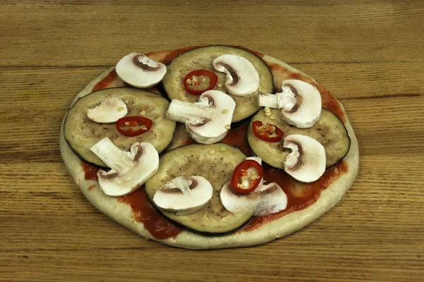 Proceso de hacer pizza vegetariana — Foto de Stock