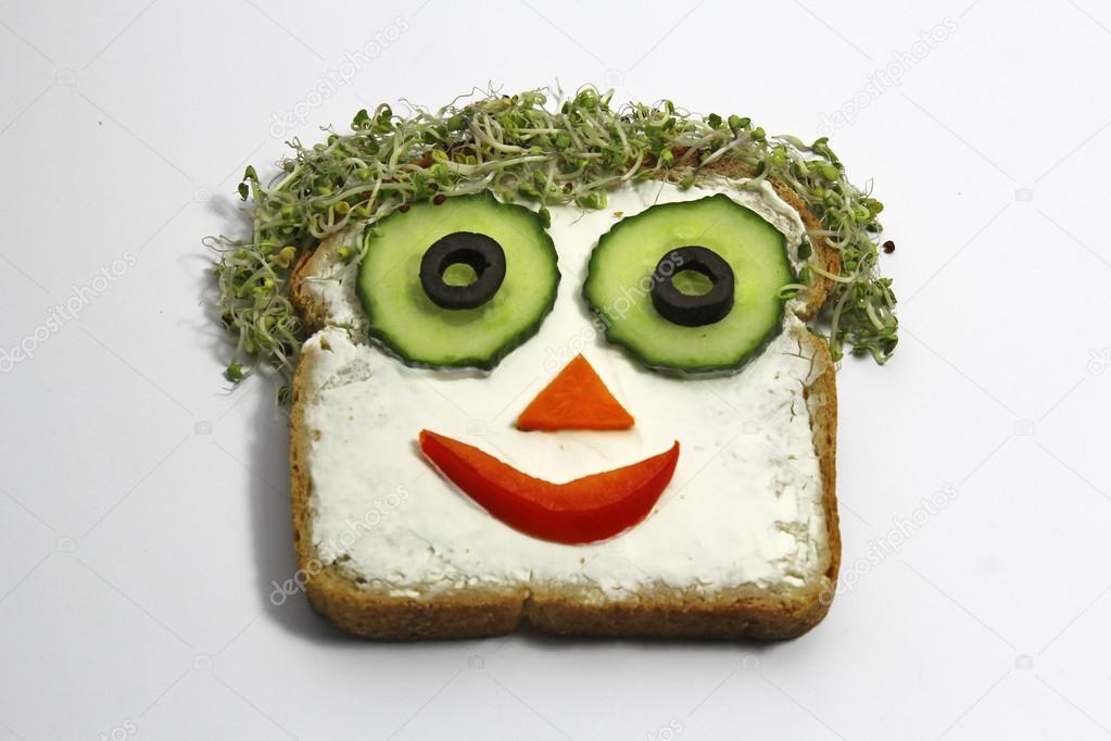Face on sandwich, funny breakfast for kids