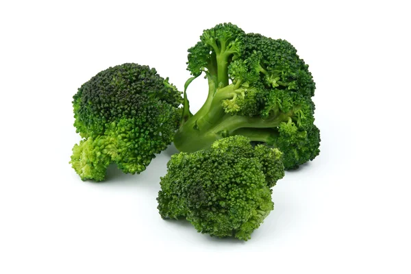 Frischer roher Brokkoli isoliert auf weiß — Stockfoto