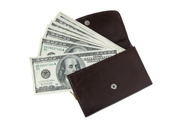 100 dolar faturaları üzerinde beyaz izole ile deri cüzdan