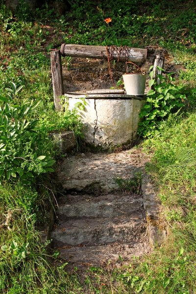 Старый колодец
