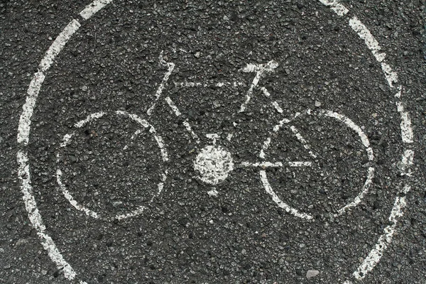 Fahrradstraßenschild auf Gehweg gemalt — Stockfoto