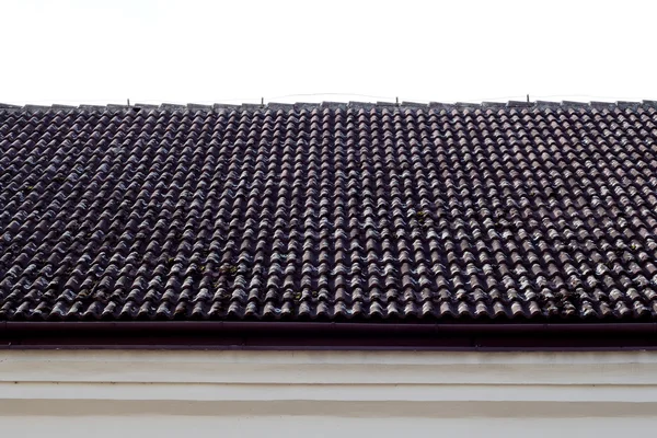 黒いタイル屋根の背景 — ストック写真