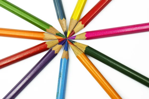 Uppsättning färgglada pennor isolerad på vit bakgrund — Stockfoto