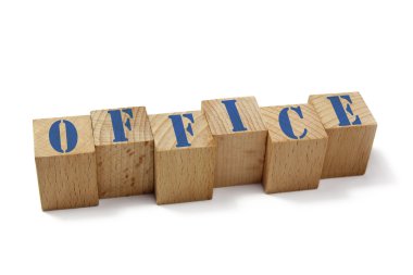 Office word tahta küpleri beyaz zemin üzerine izole