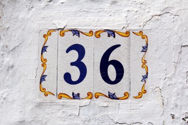 İspanyolca sokak numarası 36