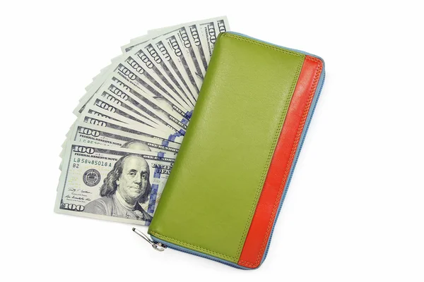 Stos dolary amerykańskie i kolorowy skórzany portfel — Zdjęcie stockowe