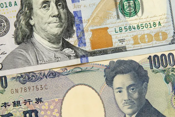 Close-up van de Amerikaanse dollar en yen-concept van de valutakoersen — Stockfoto