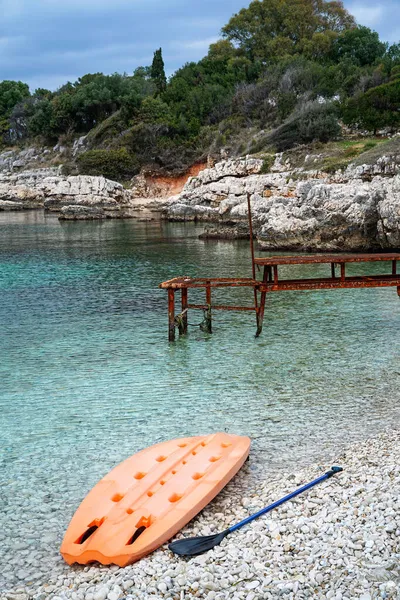 Sup Board Rotsachtig Pipitou Strand Kassiopi Corfu Eiland Griekenland — Stockfoto