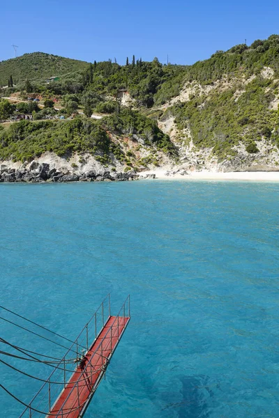 Lodní Lávka Vedle Pláže Xigia Ostrově Zakynthos Velkým Množstvím Síry — Stock fotografie