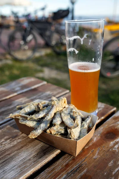 Small Fried Fish Beer Seaside Restaurant — Stockfoto