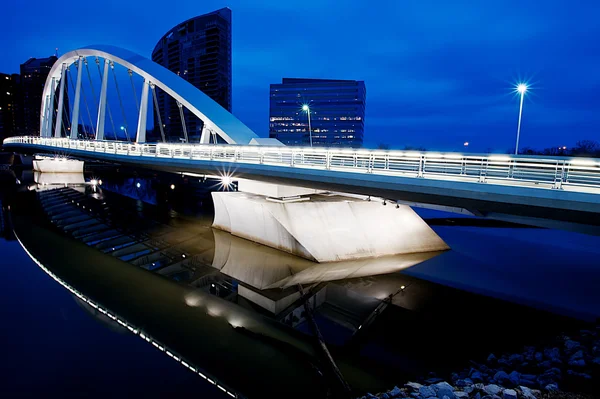 Puente de vela Imágenes de stock libres de derechos