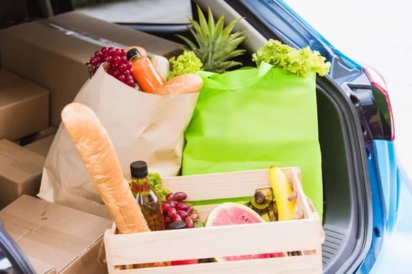 Lebensmittelservice Gibt Frisches Gemüse Und Obst Und Lebensmittel Grünen Stoffbeutel — Stockfoto