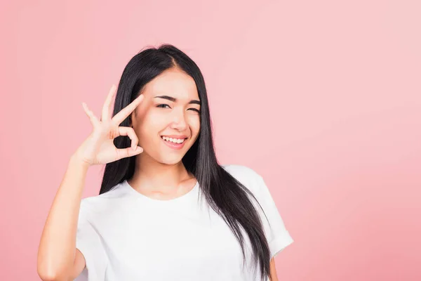 Portrait Asian Beautiful Young Woman Made Finger Symbol Sign Gesture — Stock Photo, Image