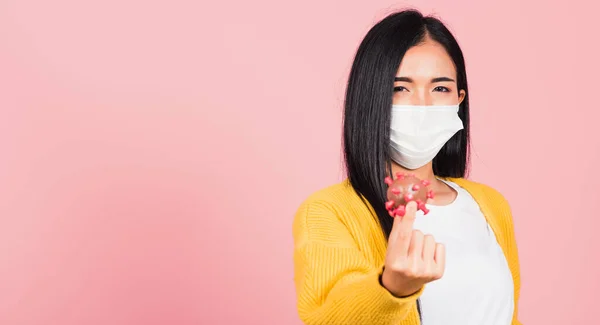 Portret Van Aziatische Jonge Vrouw Dragen Gezichtsmasker Beschermende Holding Dna — Stockfoto