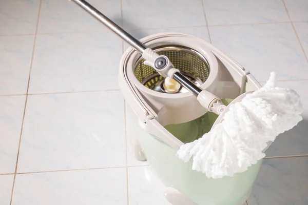 Lave Com Cabeça Microfibra Girando Balde Lado Líquido Limpeza Chão — Fotografia de Stock