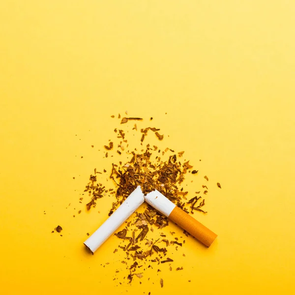 May World Tobacco Day Smoking Close Broken Pile Cigaretové Nebo — Stock fotografie