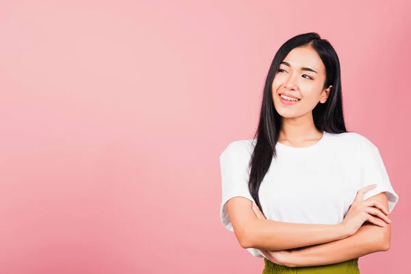 Asiática Feliz Retrato Hermosa Linda Joven Pie Sonrisa Confianza Con — Foto de Stock