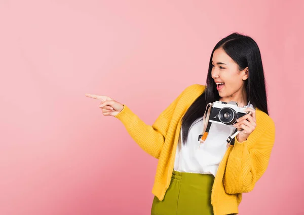 Atractivo Energético Feliz Asiático Retrato Hermosa Linda Joven Adolescente Emocionada —  Fotos de Stock