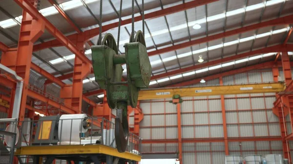 Fabrika atölyesinde dönen kanca vinç, çekmeceler için pullersSwivel zincir kanca ekipmanı, sanayi kaldırma makinesi