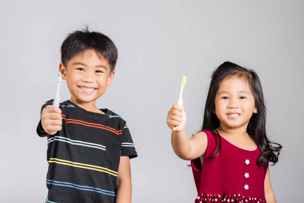 Kleine Süße Jungen Und Mädchen Alter Von Jahren Zeigen Zähne — Stockfoto