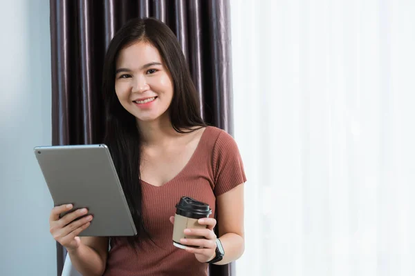 Arbeit Von Hause Aus Happy Asian Young Businesswoman Lächeln Videokonferenzschaltung — Stockfoto