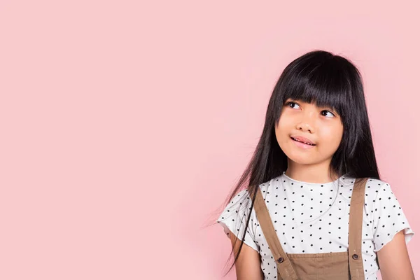 Asiático Criança Anos Idade Olhando Para Lado Expressão Natural Estúdio — Fotografia de Stock