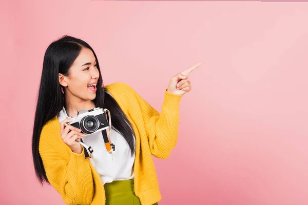 Atractivo Energético Feliz Asiático Retrato Hermosa Linda Joven Adolescente Emocionada —  Fotos de Stock