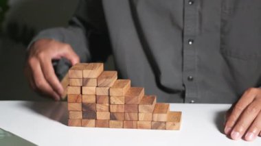 İş el düzenlemesi, tahta bloklama basamakları merdiven büyüme başarı süreci, mali risk yönetimi ve stratejik plan ve iş planlaması, çöküşü veya çöküşü önleyin