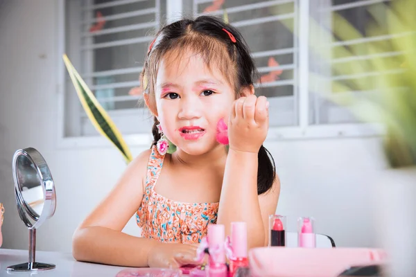 Happy Kid Beautiful Make Cosmetics Toy Asian Adorable Funny Little — Stockfoto
