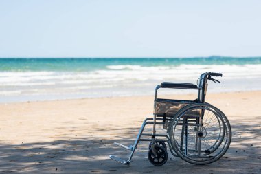 Hastanın seyahati için kumsalda kimsenin tekerlekli sandalyesi boş kalmasın.