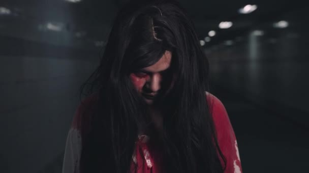 Happy Halloween Day Concept Screaming Zombie Female Face Blood Grabs — Vídeo de Stock