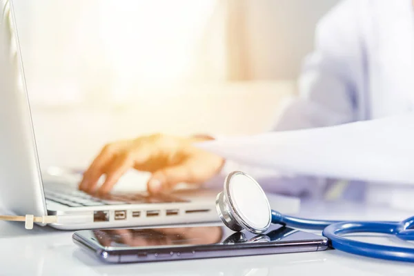 Doctor Nurse Woman Uniform Stethoscope Working She Typing Information Patient — Stockfoto