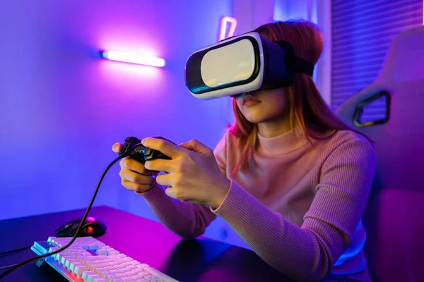 Gamer Headset Glasses Exploring Metaverse Play Video Game Online Joystick — Stock fotografie