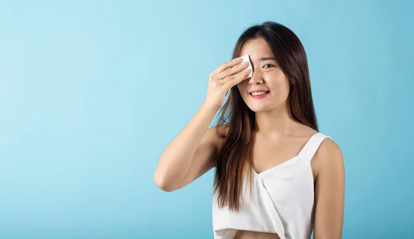 Facial Beauty Treatment Hygiene Skin Asian Beautiful Young Woman Removing — 스톡 사진