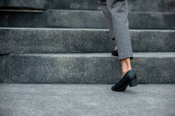 Stepping Going Stairs City Closeup Legs Businesswoman Hurry Walking Stairway — Fotografia de Stock