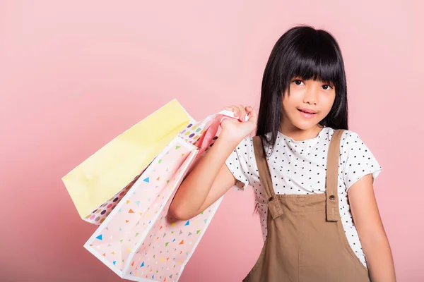 Asian Little Kid Years Old Smiling Holding Multicolor Shopping Bags — Stockfoto