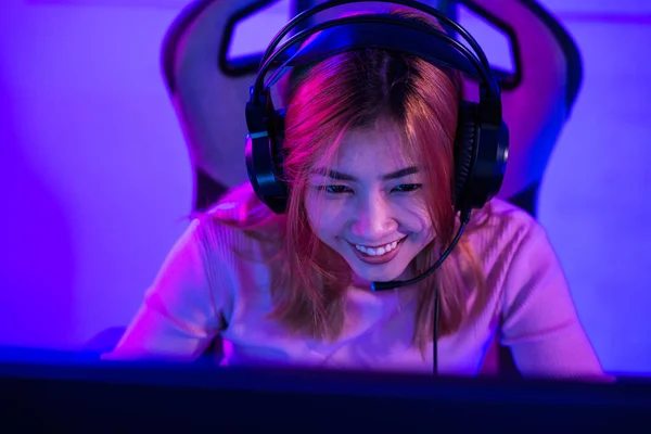 Young Woman Wearing Gaming Headphones Intend Playing Live Stream Games — Fotografia de Stock