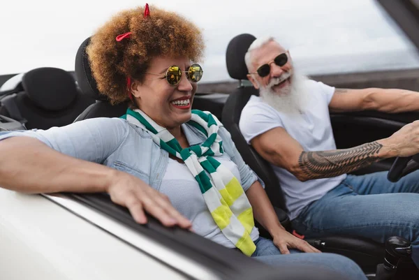 Happy Senior Couple Having Fun Driving New Convertible Car Mature — Stock Photo, Image