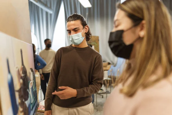 Young Students Wearing Face Mask Lesson Faculty Arts University Learning — Stock Photo, Image