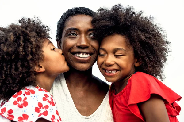 Família Afro Feliz Divertindo Durante Férias Verão — Fotografia de Stock