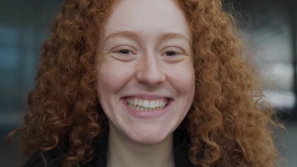 Closeup Red Hair Girl Smiling Camera — Stock Video