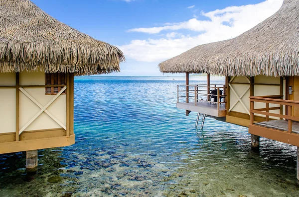 Över vatten bungalows — Stockfoto