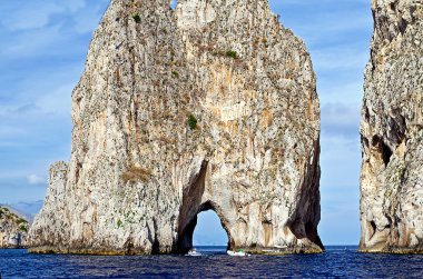 Faraglioni kayalar, capri Adası