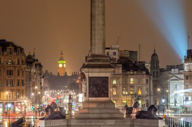 Trafalgar Meydanı'na gece