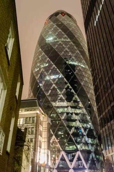 Korniszon budynku, Londyn, Wielka Brytania — Zdjęcie stockowe